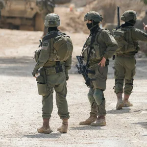 Soldaten auf der Straße