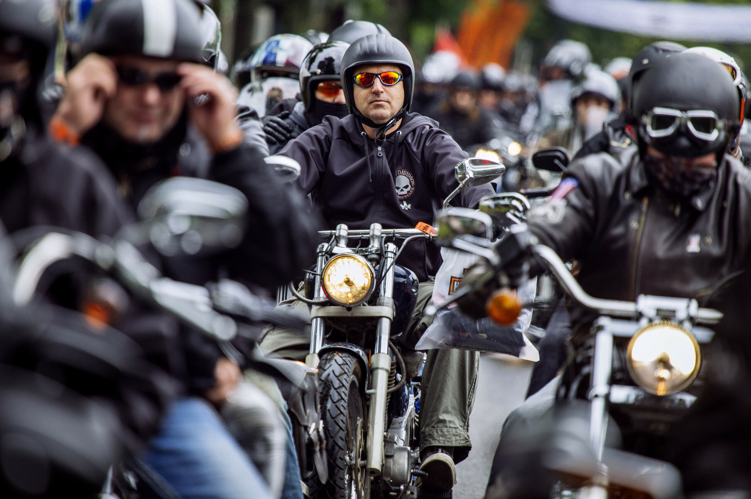 Die Polizei hat 100 Biker kontrolliert (Symbolfoto).