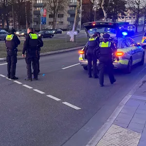 Die Straße Landwehr: Hier gab der flüchtige Autofahrer bei einer Polizeikontrolle Gas.