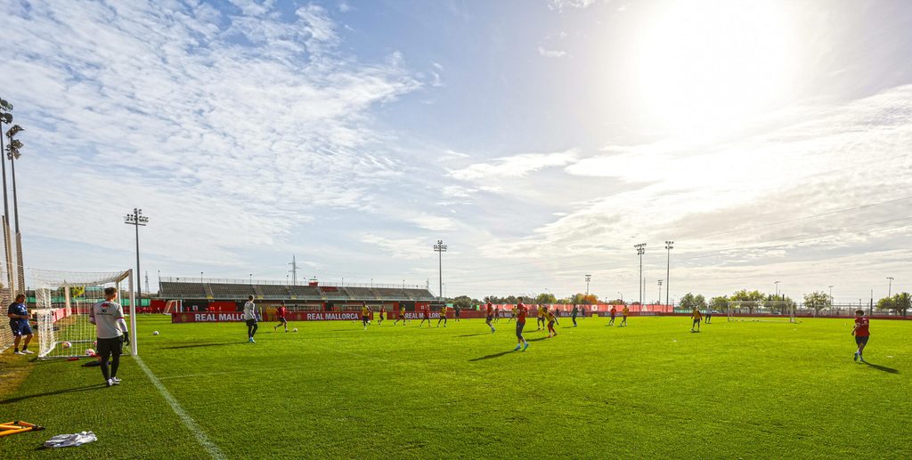 Das Trainingsgelände des RCD Mallorca bietet dem HSV beste Bedingungen.