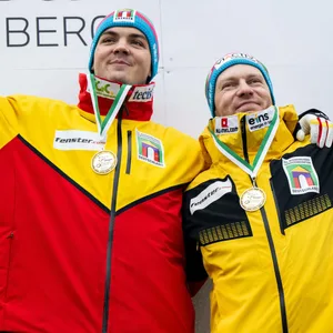 Francesco Friedrich und Simon Wulff jubeln