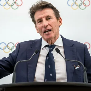 Sebastian Coe bei einer Pressekonferenz