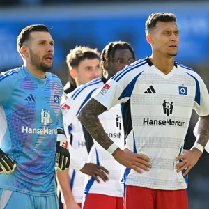 Wie geht es weiter im Aufstiegskampf? Nach der Pleite in Paderborn wollen es die HSV-Profis schon gegen Düsseldorf wieder besser machen.