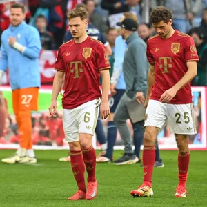 Frust bei bei Joshua Kimmich und Thomas Müller nach der 2:3-Pleite gegen Bochum.