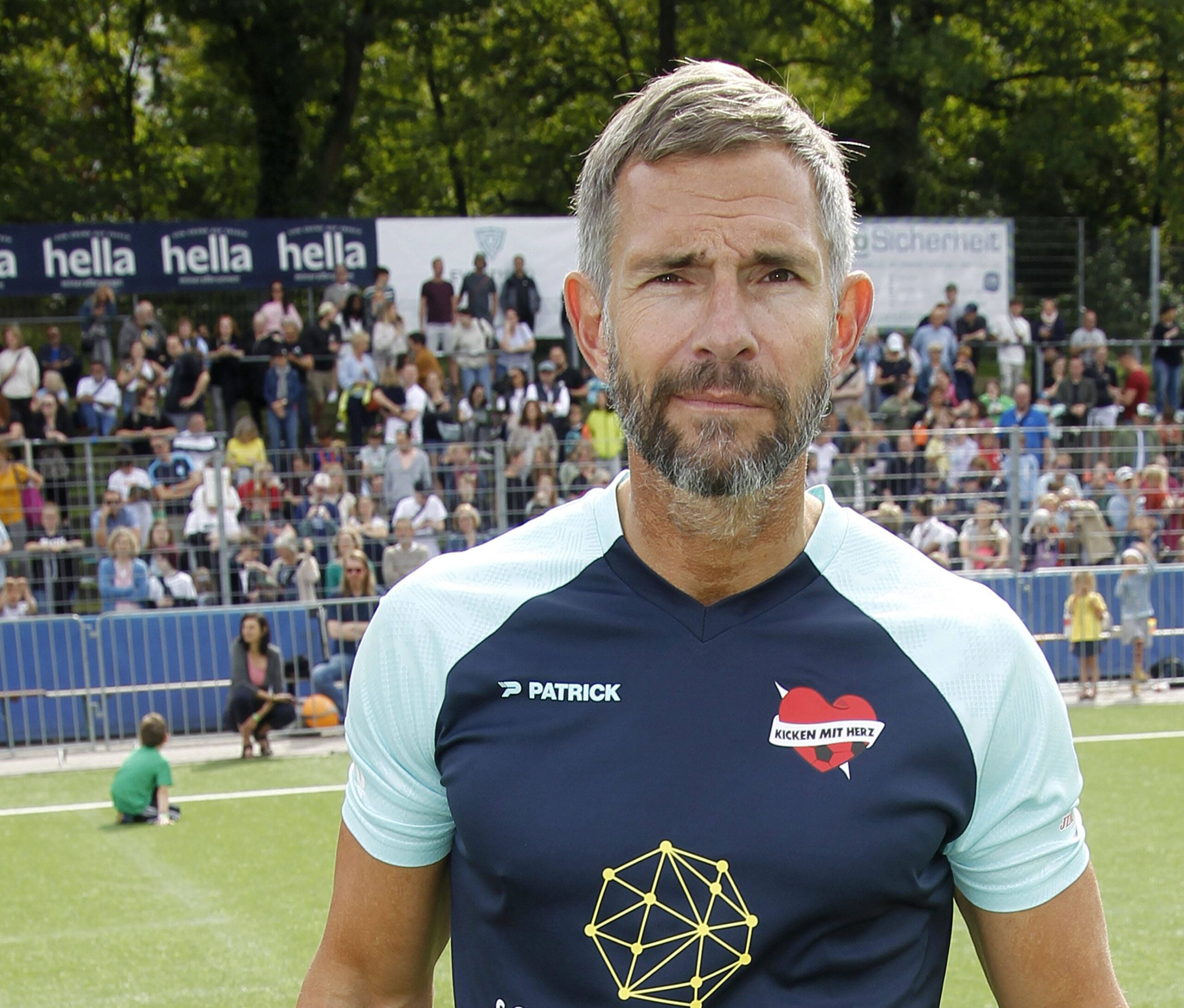 Micky Beisenherz beim „Kicken mit Herz“