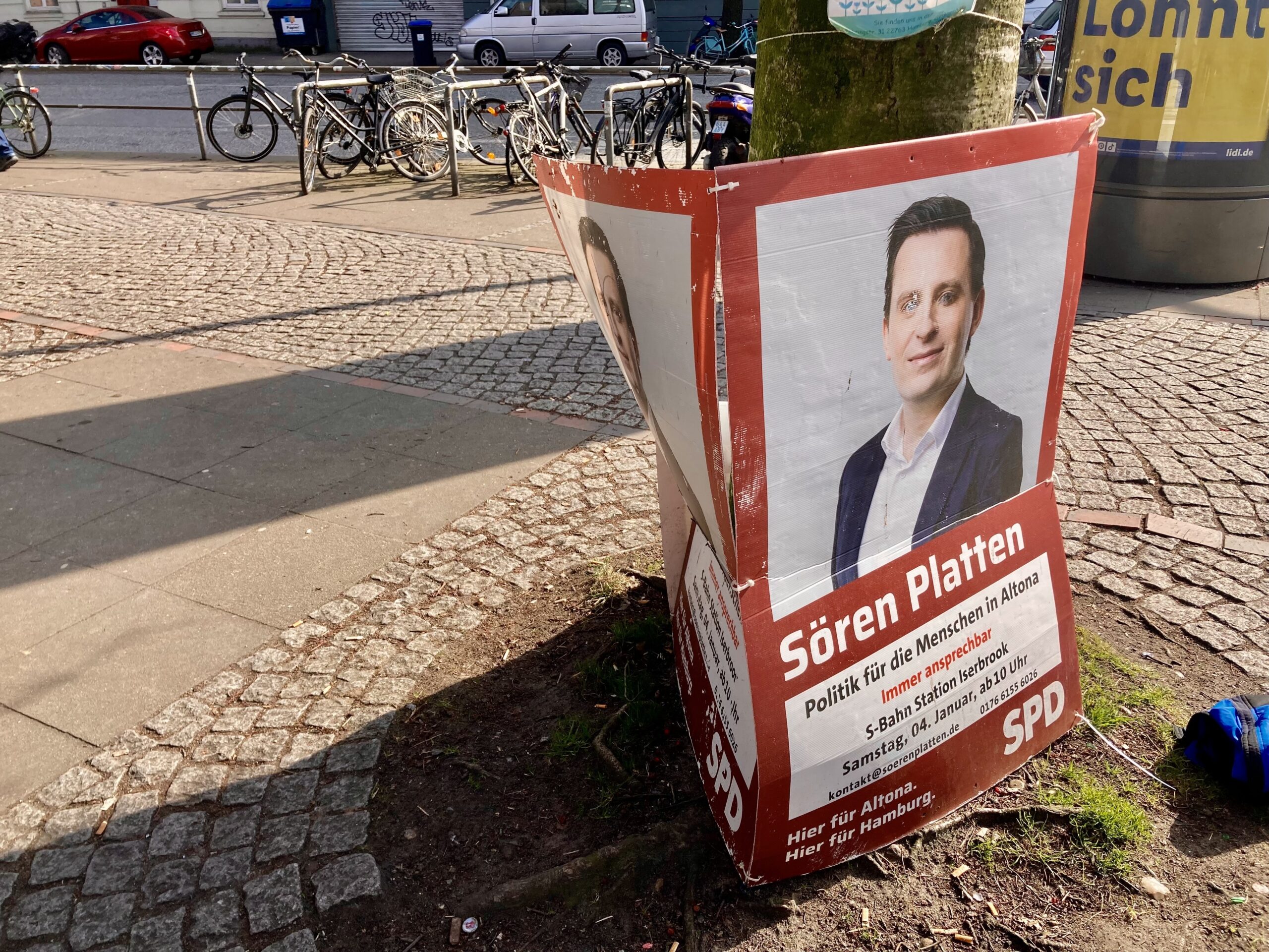 Wahlplakat mit SPD-Kandidat