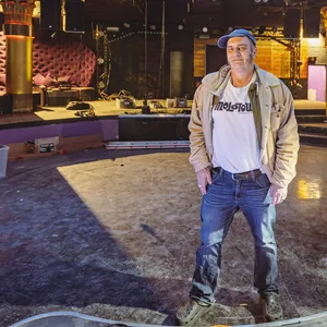 Betreiber Andi Schmidt im neuen „Molotow“.