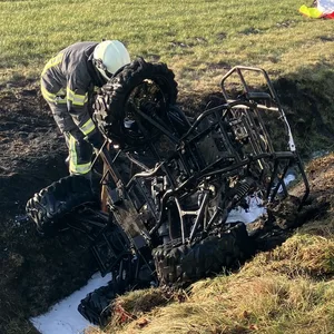 Das Quad wurde durch das Feuer vollständig zerstört.