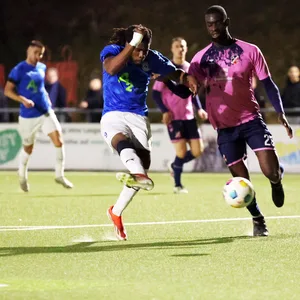 Christivi-Junior Komba-Masombo erzielt den Süderelber Siegtreffer.