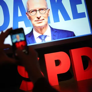 Peter Tschentscher (SPD) bleibt Hamburger Bürgermeister.