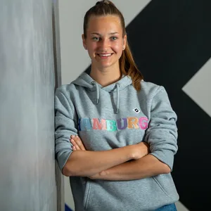 Emilia Hirche beim HSV-Fotoshooting
