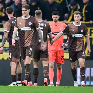 St Pauli nach dem Gegentor zum 0:2