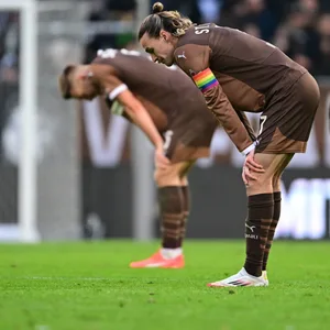 Hauke Wahl und Jackson Irvine