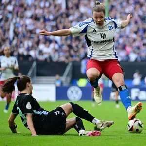 Christin Meyer vom HSV im Pokal-Halbfinale gegen Werder