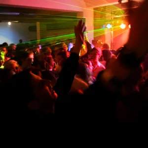 Den Frauen sollen in der Discothek K.o.-Tropfen verabreicht worden sein. (Symbolfoto)