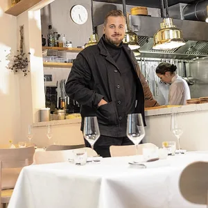 Fabio Haebel in seinem „Haebel“ auf St. Pauli. Nun eröffnet er auch noch ein Pizza-Lokal.