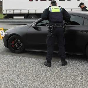 Raser-Kontrollen in Hamburg – mehr als 1000 Fahrzeugführer waren zu schnell unterwegs