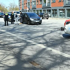 Die Unfallstelle an der Kreuzung Langenhorner Chaussee/Stockflethweg.