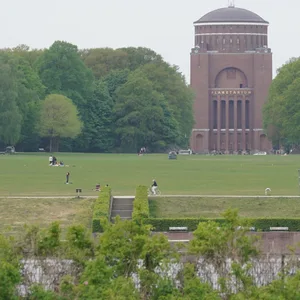 Blick auf die Festwiese im Stadtpark.