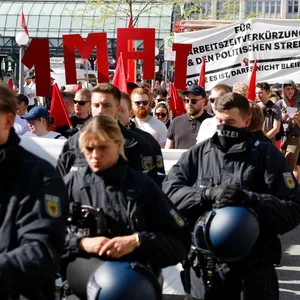 Die Veranstalter rechnen erneut mit Tausenden Teilnehmern bei den Demos zum 1. Mai (Archivbild aus dem Jahr 2024).