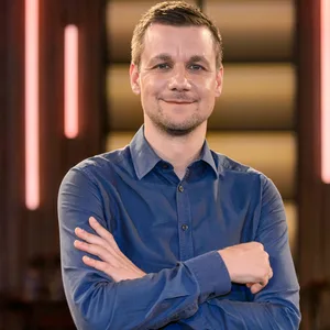 Tobias Schlegl bei der Aufzeichnung der WDR-Talkshow 'Kölner Treff'