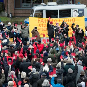 Demo gegen die ungleiche Verteilung von Flüchtlingen