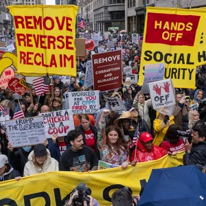 Demo gegen Trump und Musk