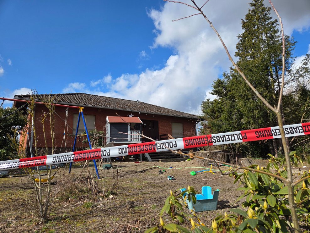 In diesem Wohnhaus in Rietze in der niedersächsischen Gemeinde Edemissen starb die Mutter mehrerer Kinder.