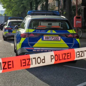 Die Polizei sucht in Hamm nach einem Mann, der seinen Nachbarn gedroht hat.