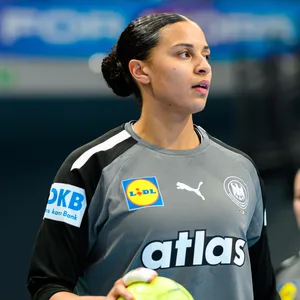 Aimee von Pereira bei einem Handballspiel