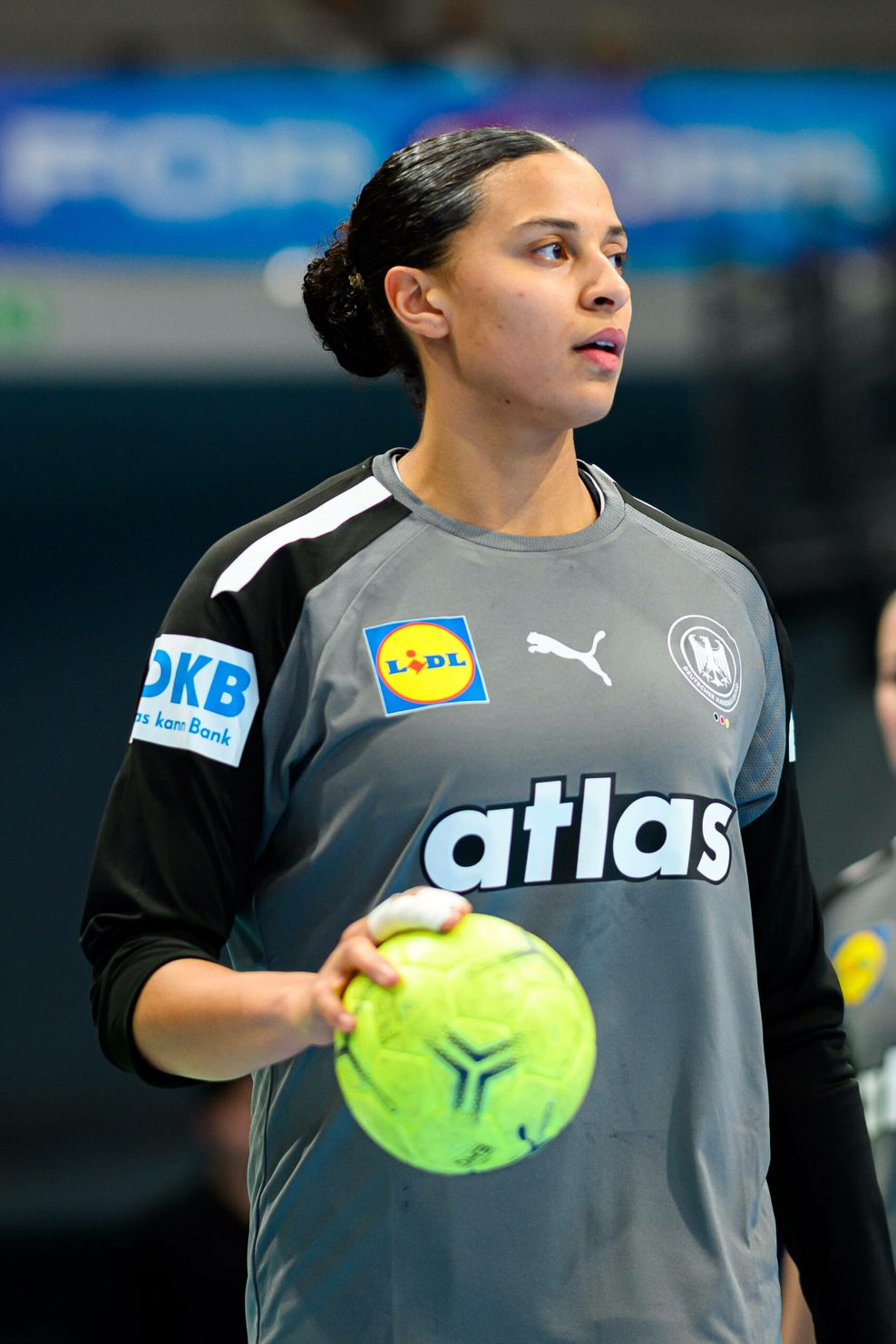Aimee von Pereira bei einem Handballspiel
