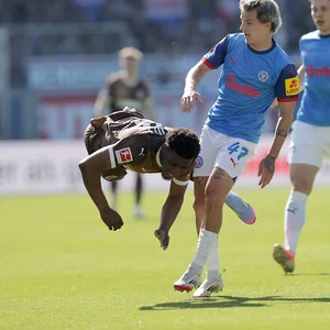 Oladapo Afolayan gegen Kiel