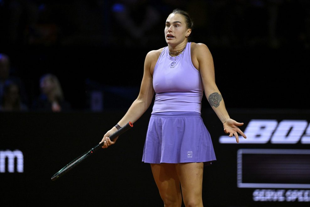 Aryna Sabalenka guckt fragend