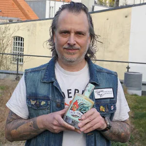 Ole_Wittmann_mit_Likör_ohne_Ei