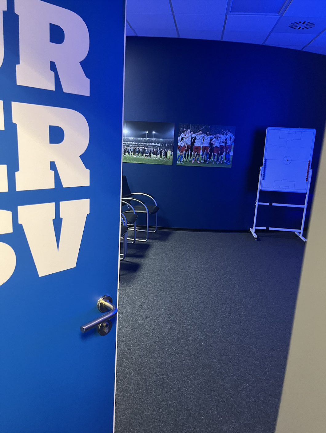 Tür zum HSV-Analyseraum