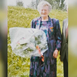 Zum zweiten Mal unternimmt die Bergedorfer CDU den Versuch, nach Irmgard Pietsch, der Mitbegründerin des Deutschen Landfrauenverbandes, eine Straße zu benennen. Dabei scheiterte vor neun Jahren der erste Versuch daran, dass Irmgard Pietsch 1937 die Mitgliedschaft in der NSDAP beantragt hatte und bereits seit 1934 Mitglied der NS-Frauenschaft war.
