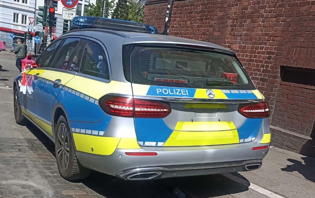 Streifenwagen der Daviswache in nur einer nacht zwei mal angegriffen.