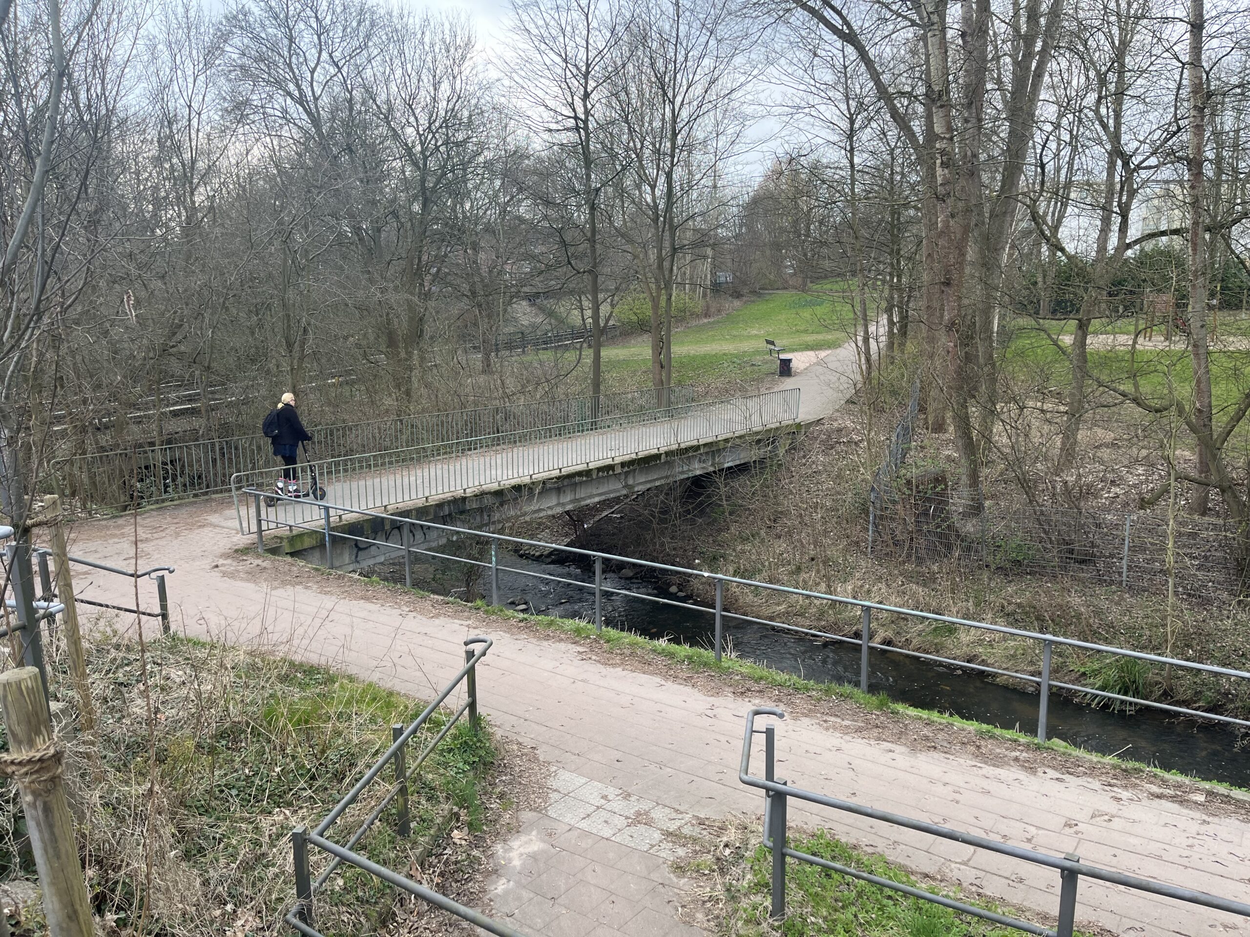 Schüsse in Schleemer Park in Billstedt – zwei Männer verletzt. Polizei sucht Zeugen