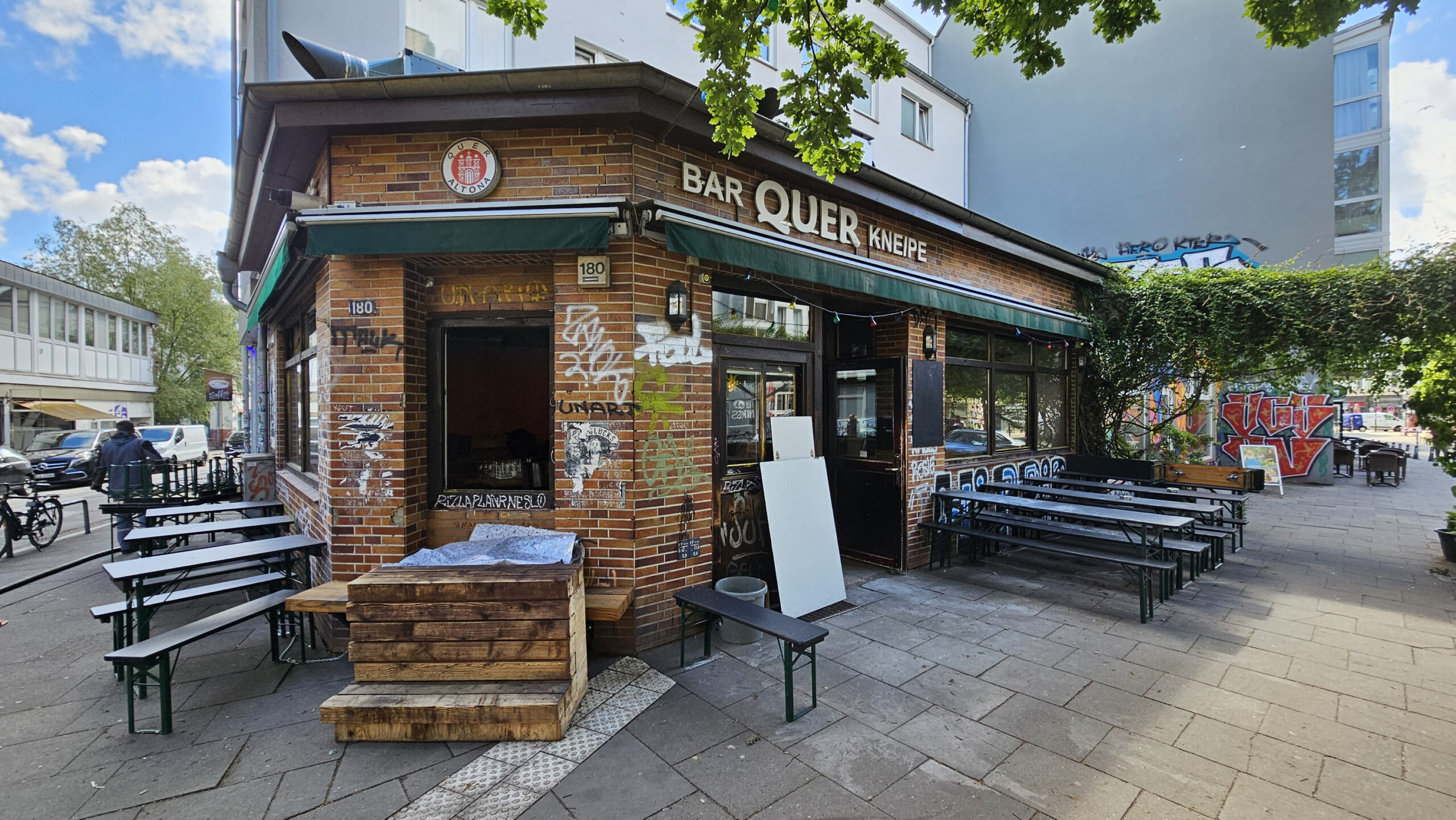Im „Quer“ in Altona wird gerade ordentlich gerödelt.