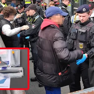 Waffenkontrolle am Hauptbahnhof. Nur wenige Tage nach der Messerattackem it 18 Verletzten wurden erneut verbotene gegenstände sichergestellt