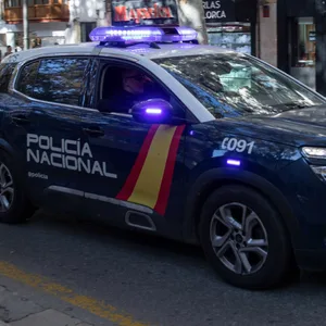 Ein Streifenwagen der Polizei Policia Nacional (Symbolfoto).