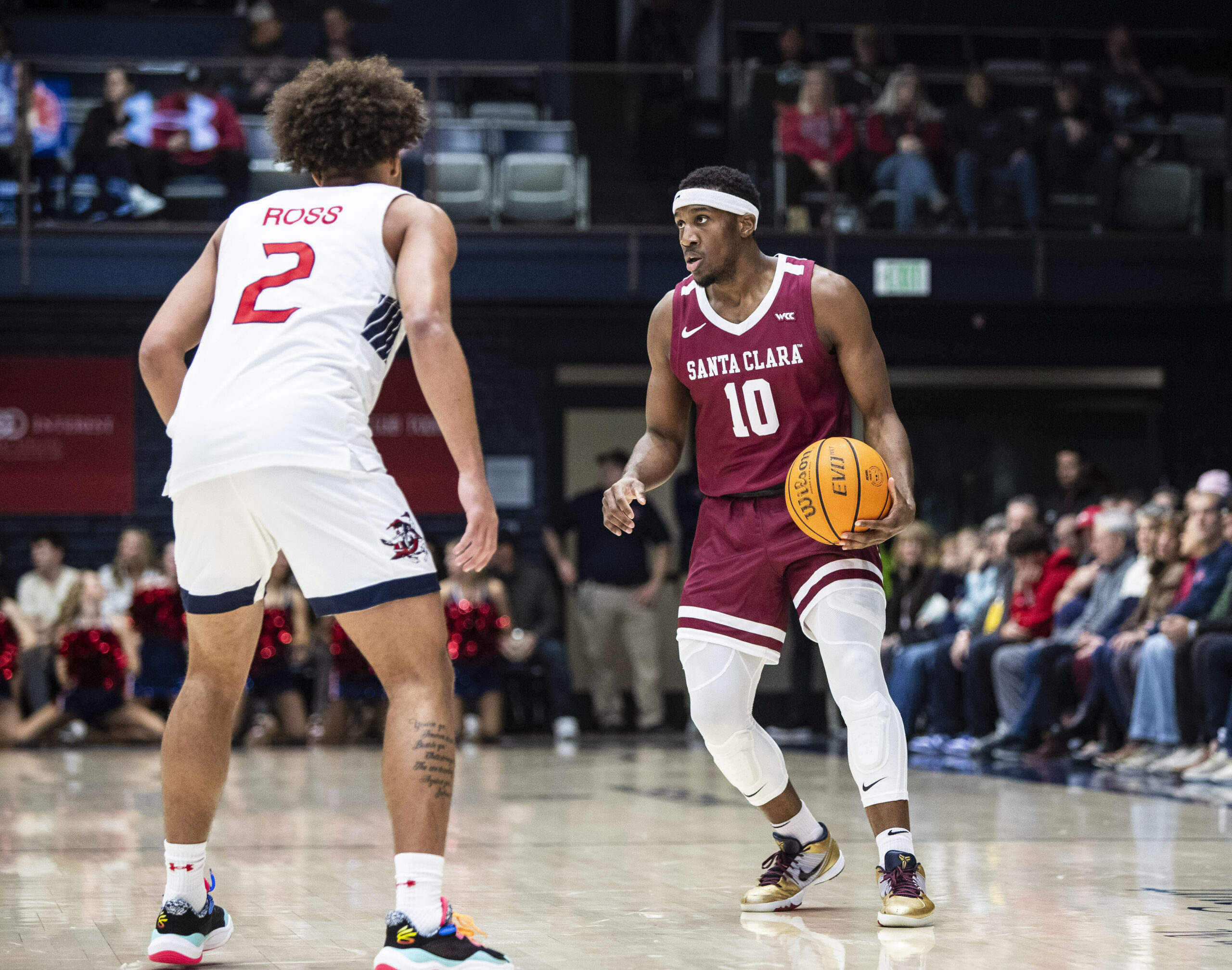 Carlos Stewart Jr. dribbelt mit dem Ball