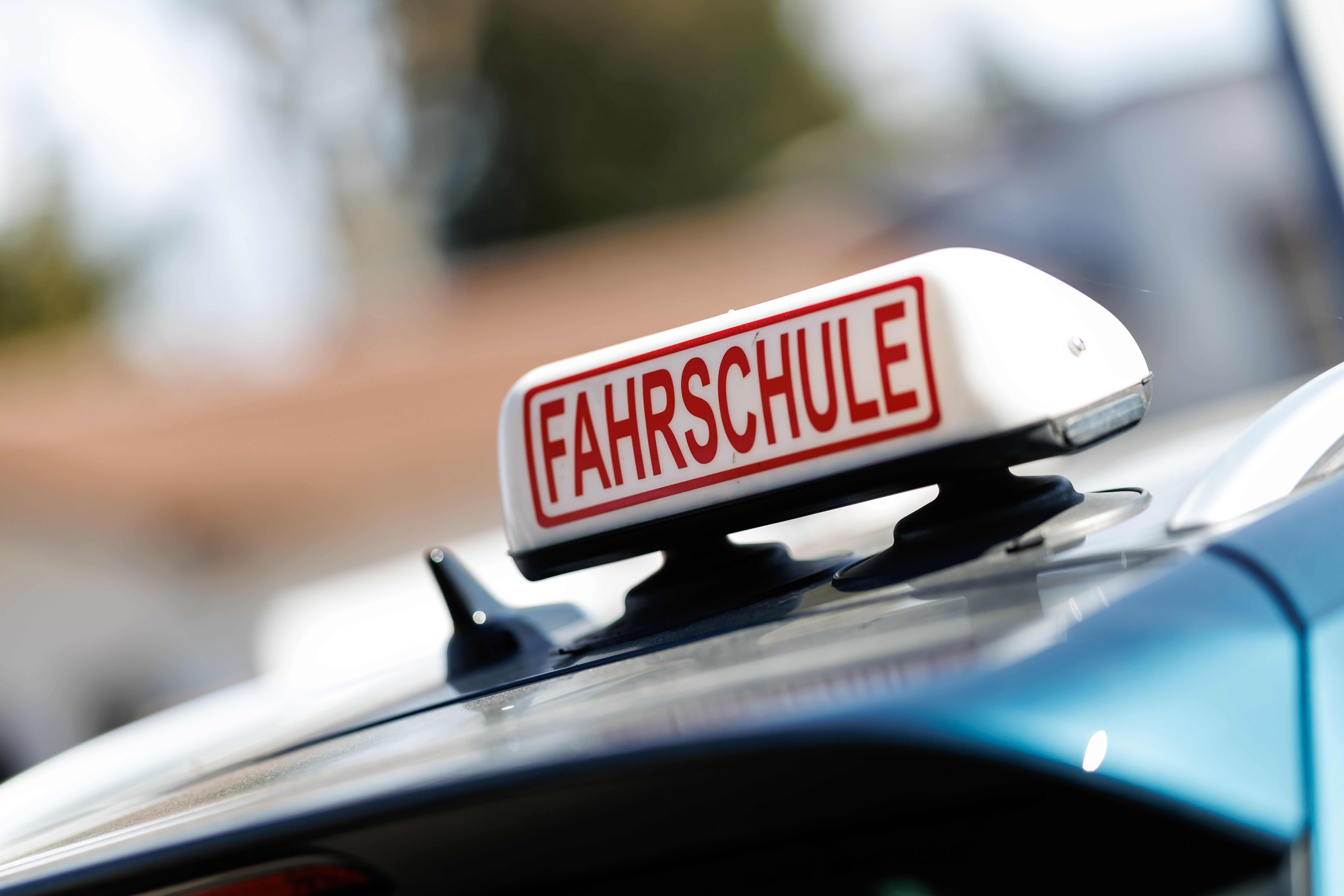 Fahrschulen-Schild