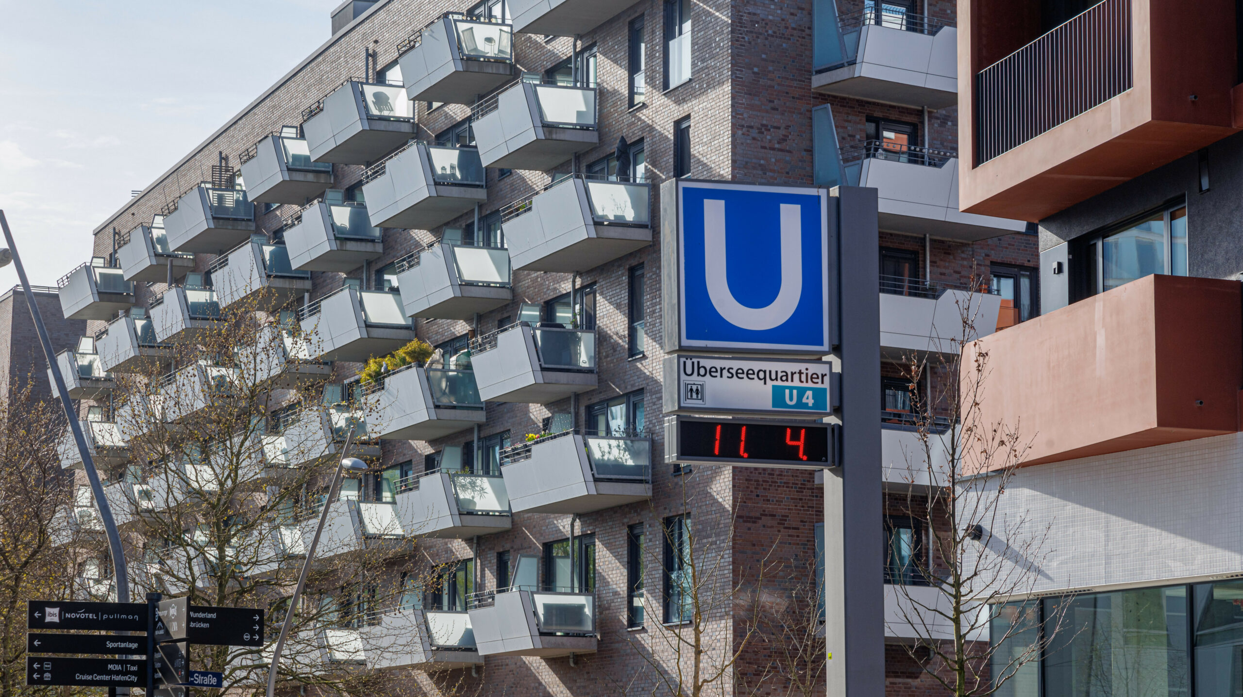 Blick auf Neubauwohnungen in der Hamburger Hafencity. (Symbolbild)