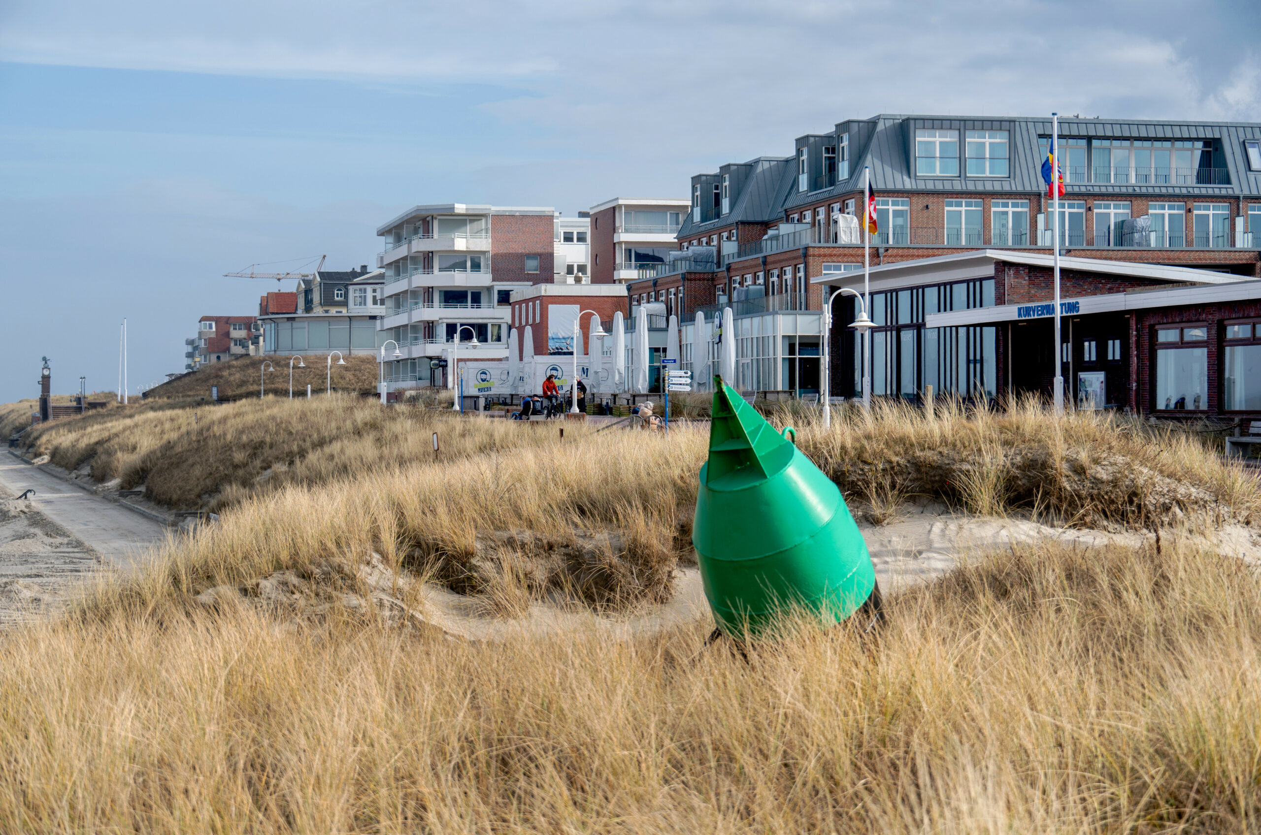 Die Strandpromenade der ostfriesischen Insel Wangerooge