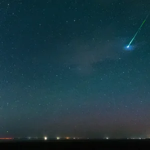 Der Sternenhimmel über Pilsum in Ostfriesland.