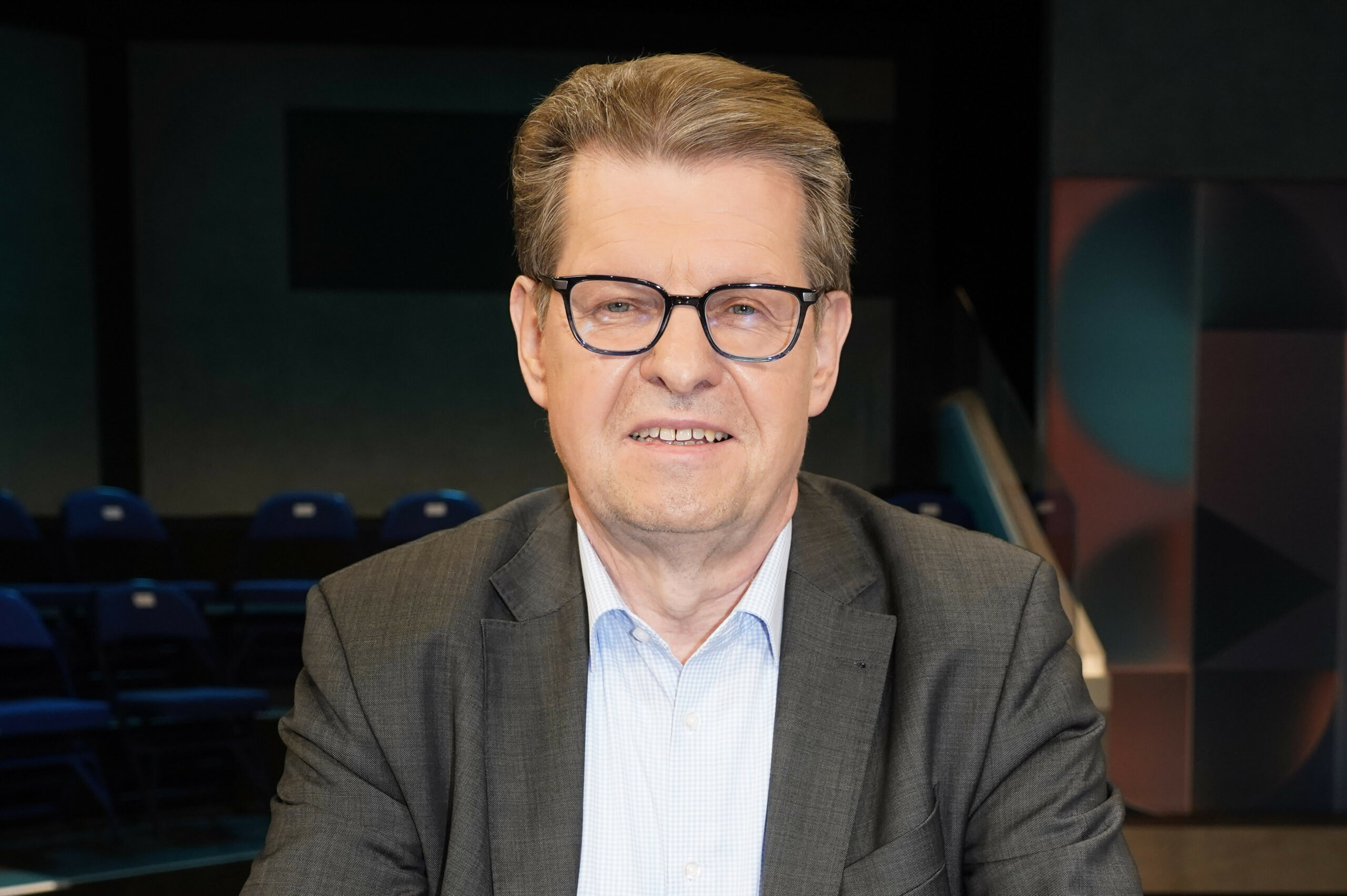 Ralf Stegner (SPD) pflegt „private“ Kontakte zu Kreml-Vertretern. Das bringt ihn nun unter Druck.