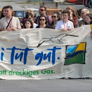 Demonstration von Fridays for Future und Jusos gegen das LNG Energie-Terminal „Deutsche Ostsee“.