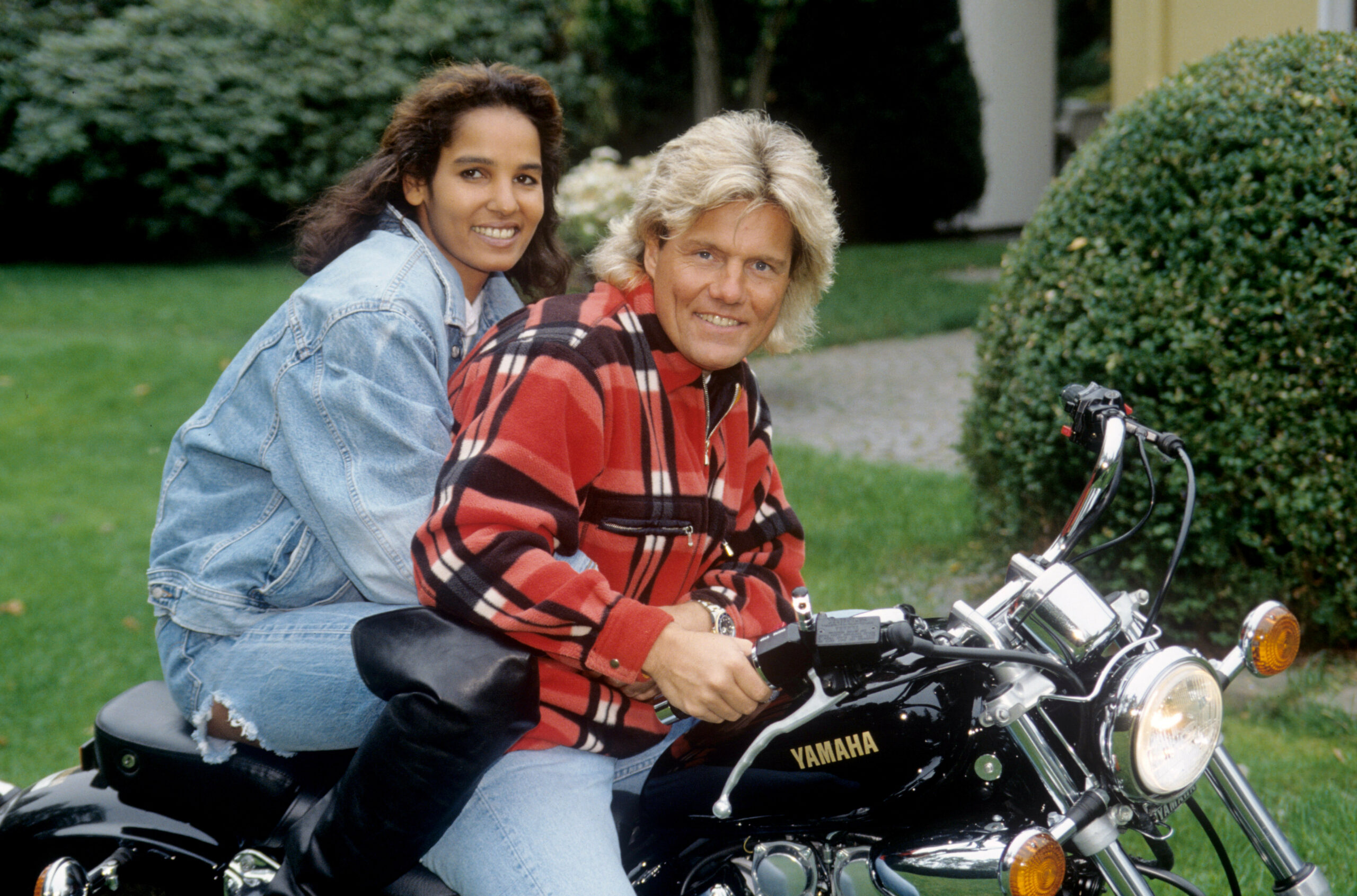 Paar auf einem Motorrad