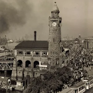 Landungsbrücken historisch